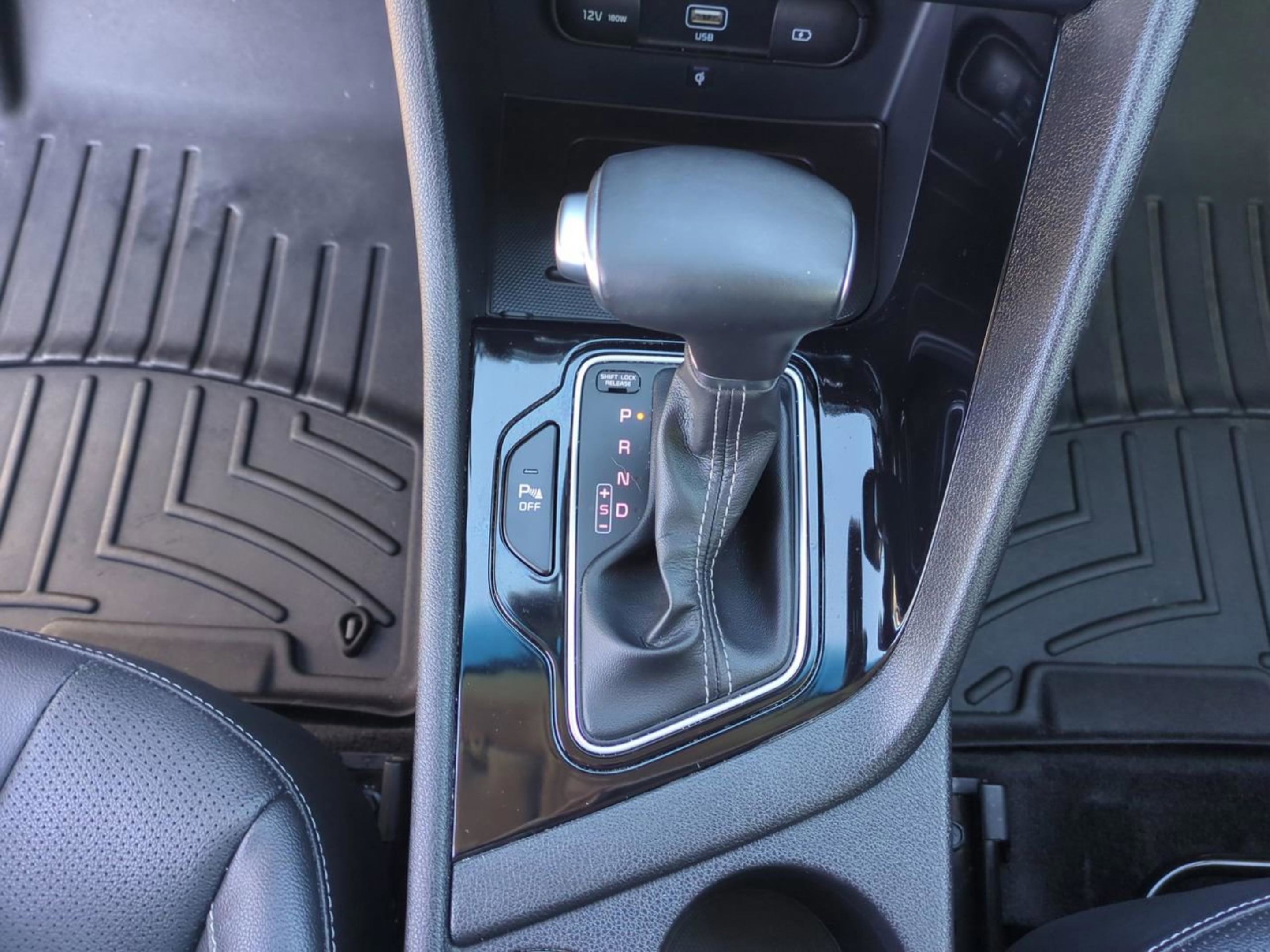 2020 Kia Niro EX Premium photo 18