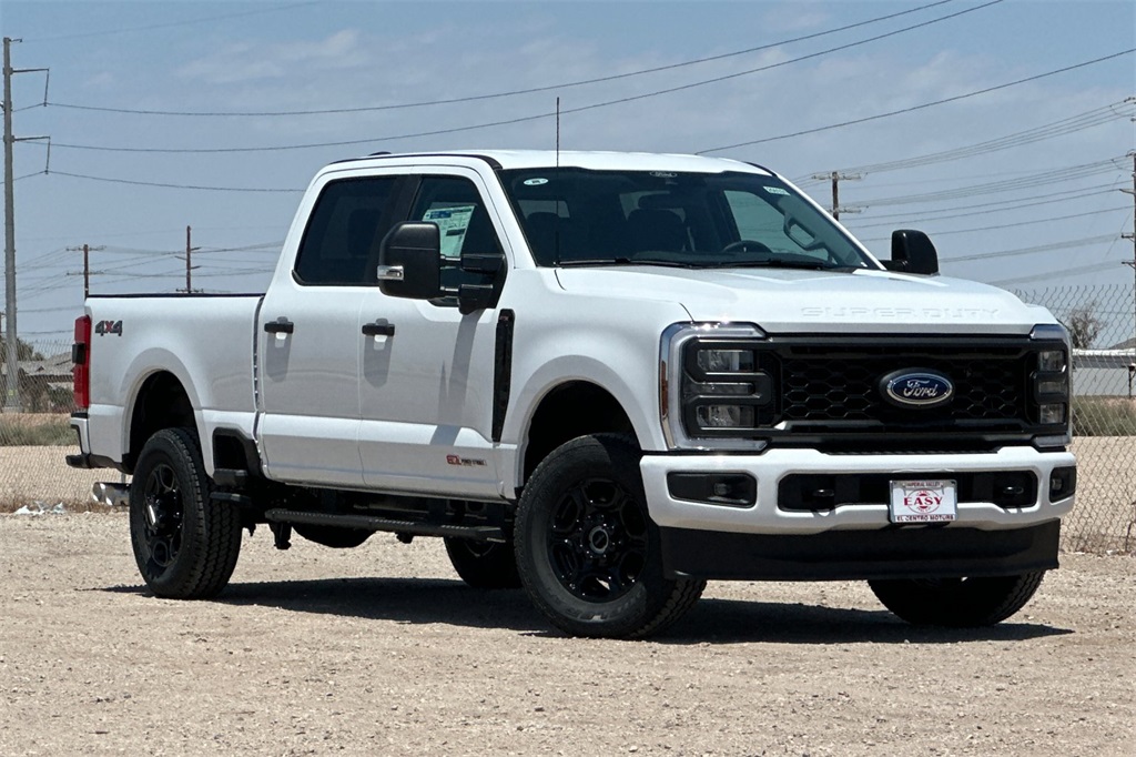 2025 Ford F-250 XL photo 2