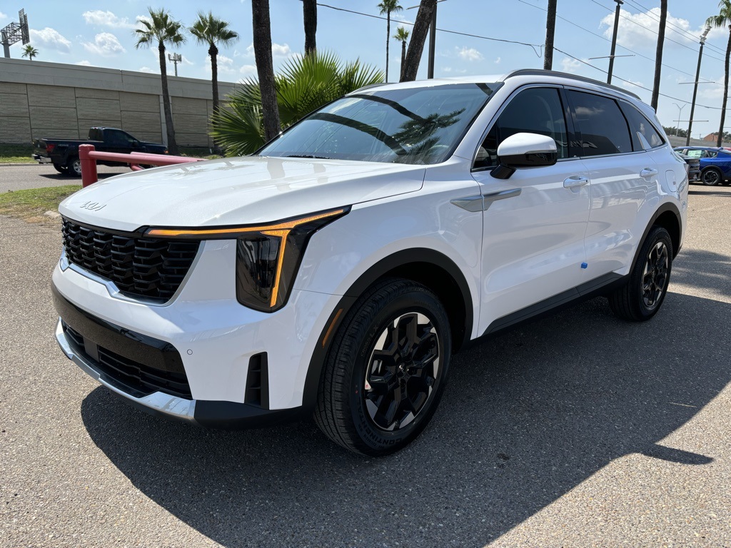 2025 Kia Sorento S photo 3