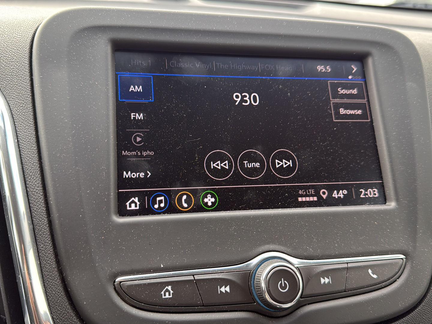 2023 Chevrolet Equinox LS photo 4