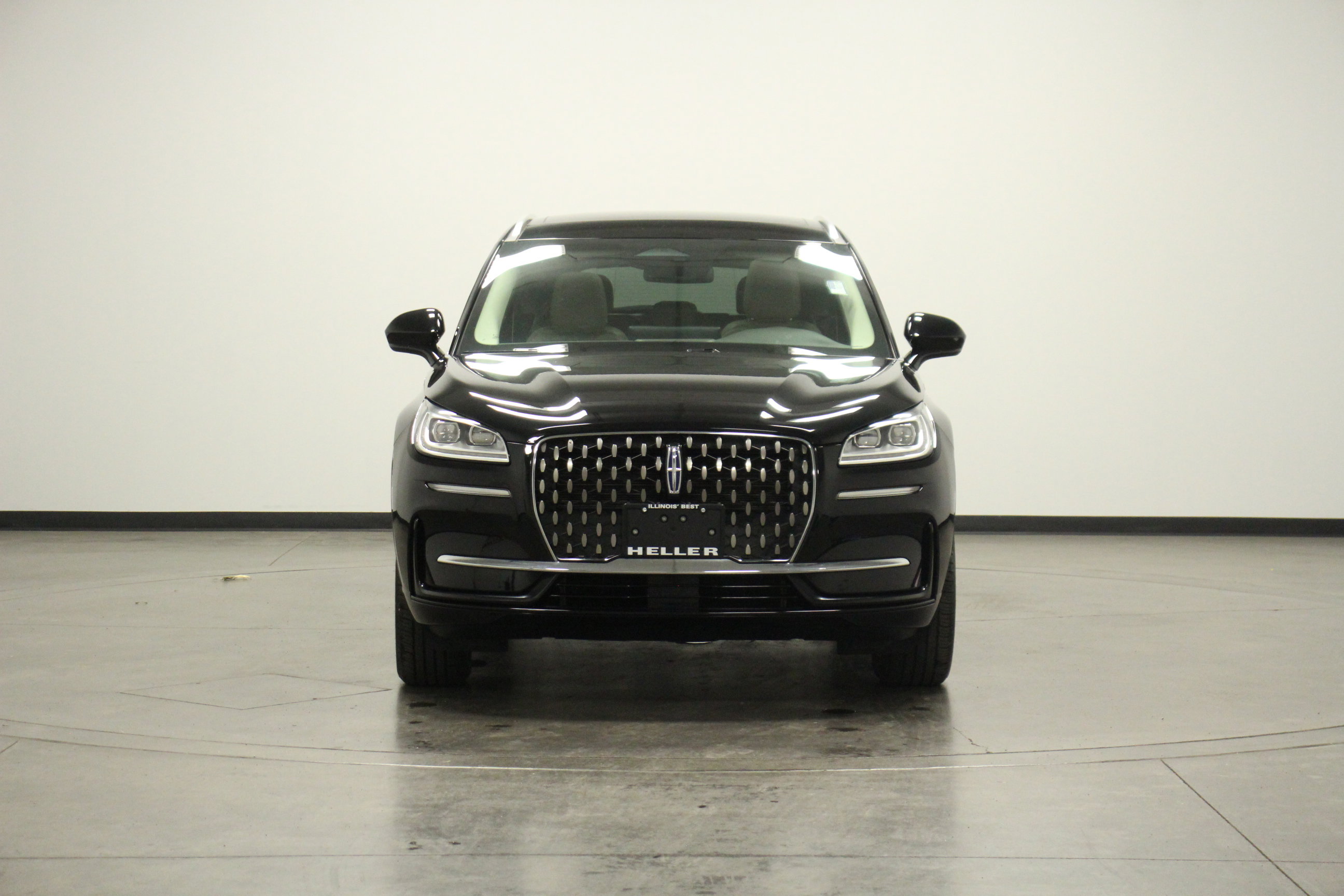 2024 Lincoln Corsair Grand Touring photo 2