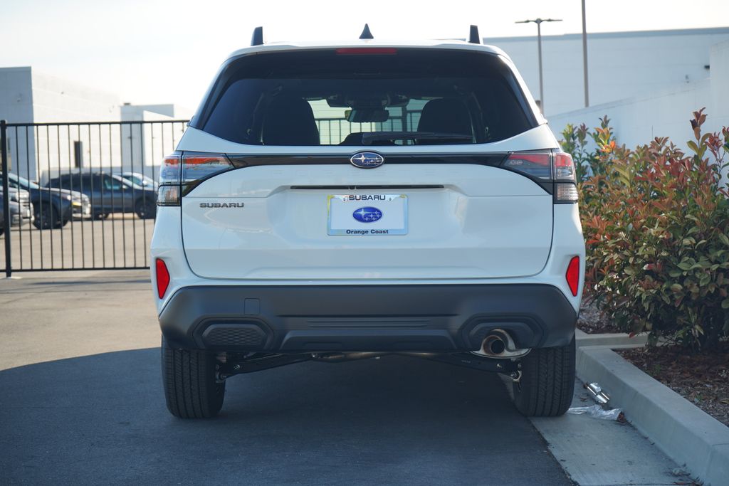 2026 Subaru Forester Premium Base photo 4