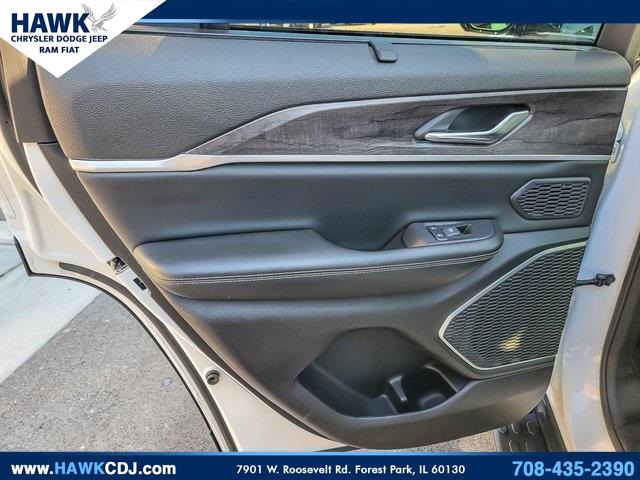 2024 JEEP GRAND CHEROKEE - Image 19