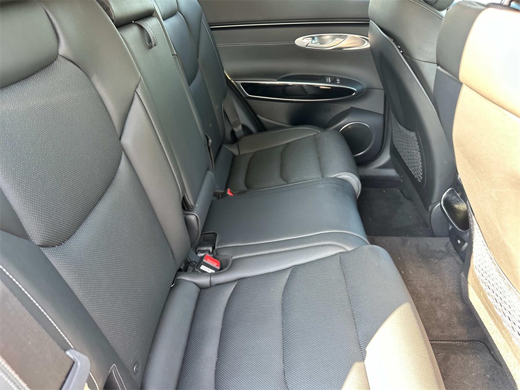 2025 Genesis GV70 2.5T photo 16