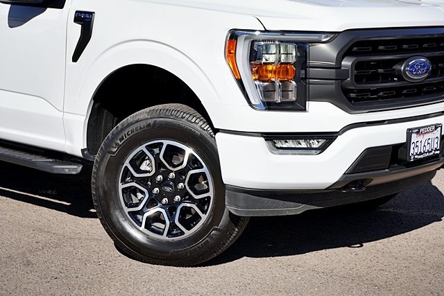 2023 Ford F-150 XLT photo 3