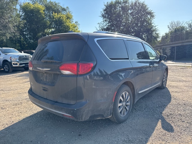 2020 Chrysler Pacifica Touring Plus photo 4