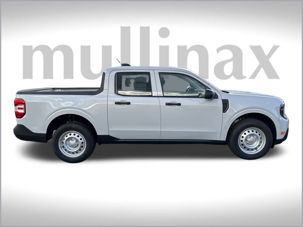 2025 Ford Maverick XL photo 2