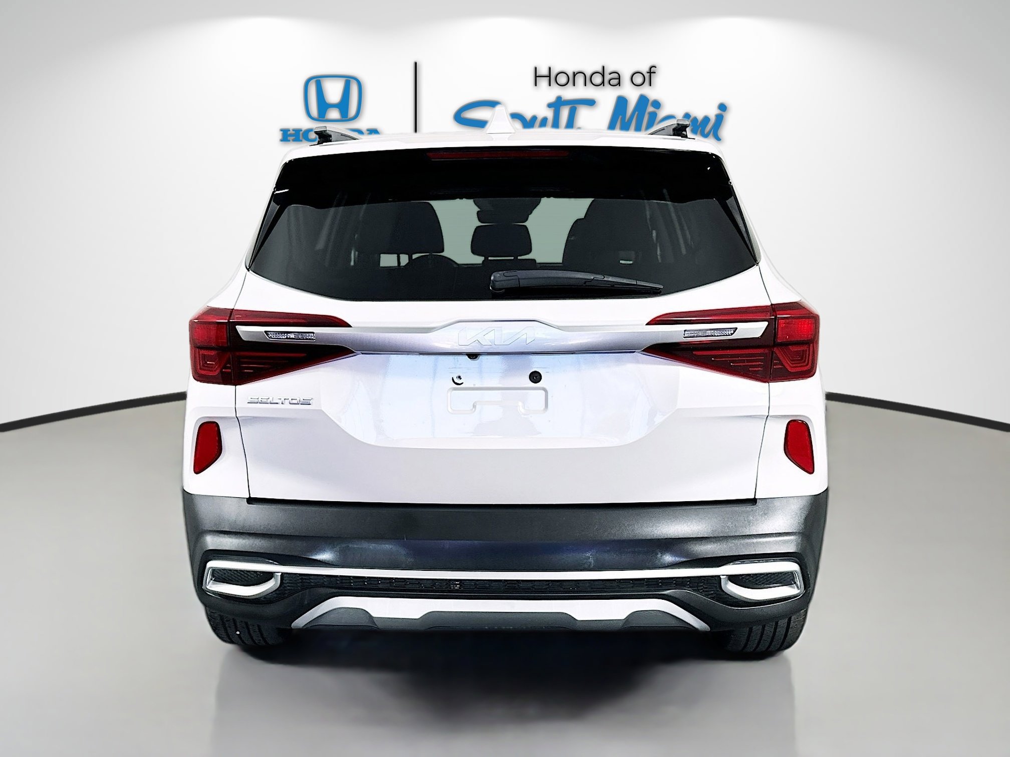 2023 Kia Seltos SX photo 3