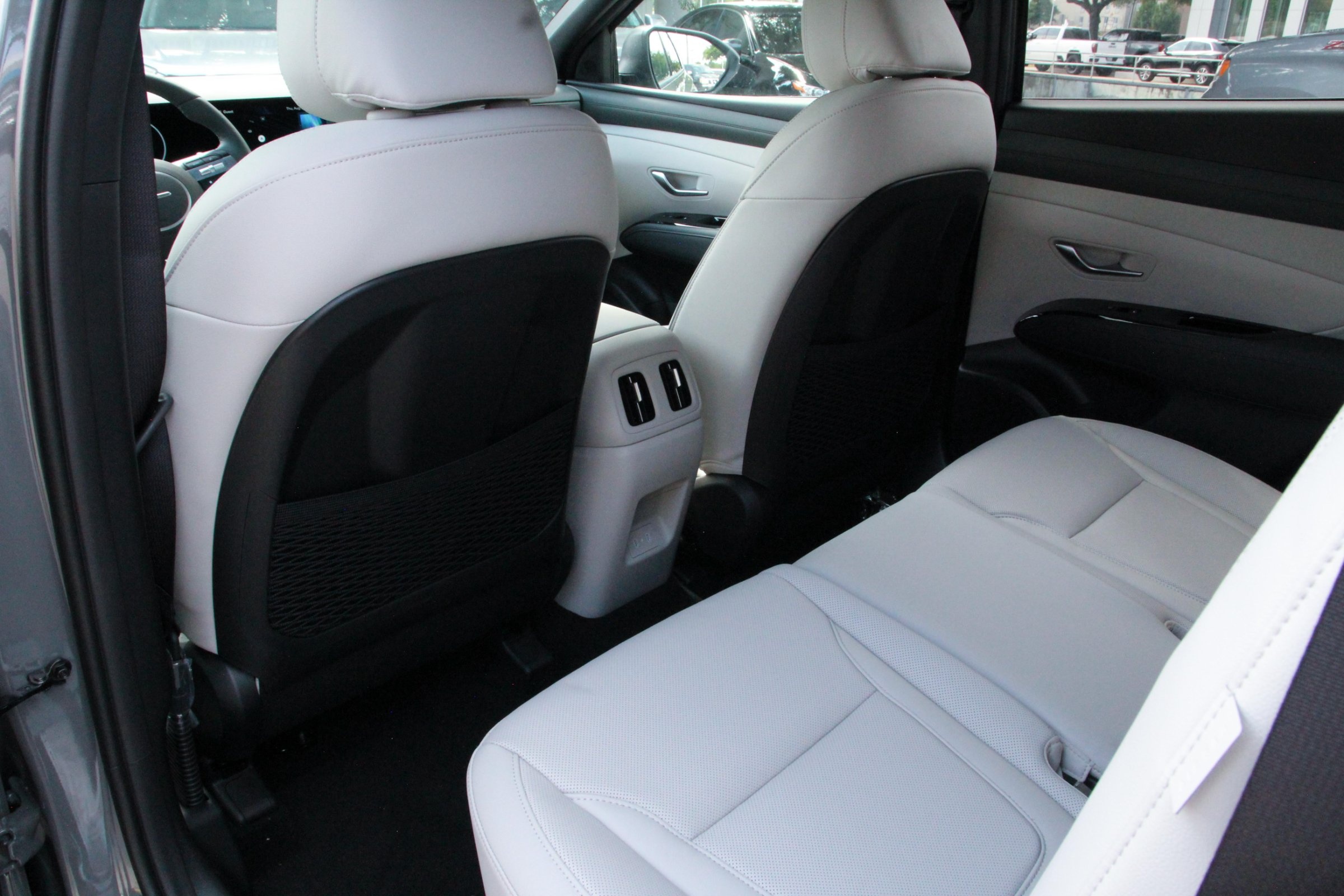 2025 Hyundai Tucson Limited photo 15