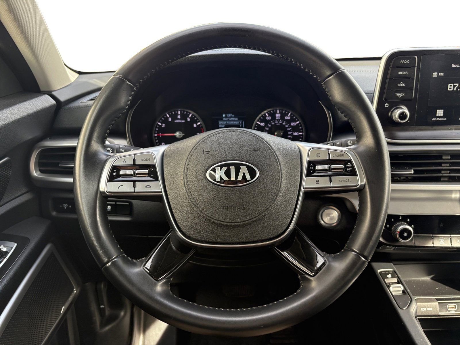 2020 Kia Telluride S photo 8