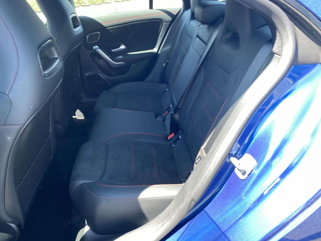 2025 Mercedes Benz CLA 250 photo 10