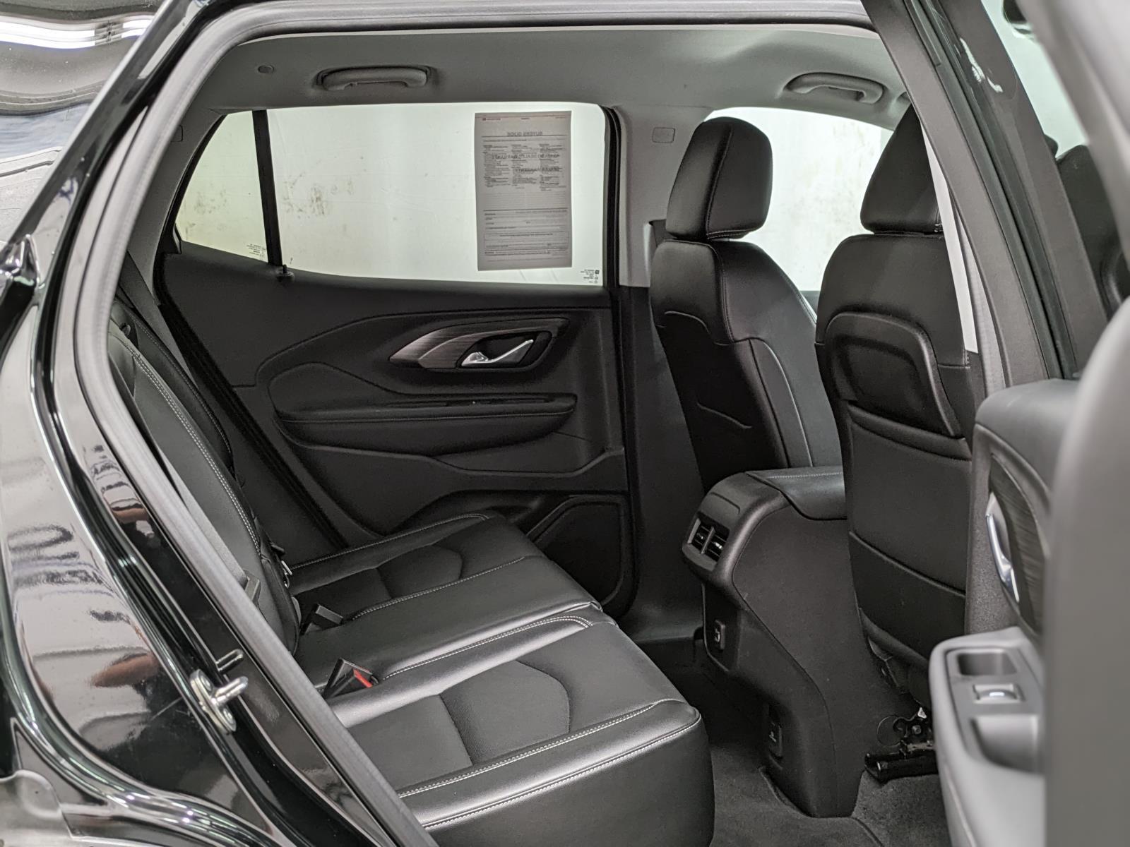 2024 Gmc Terrain SLT photo 19