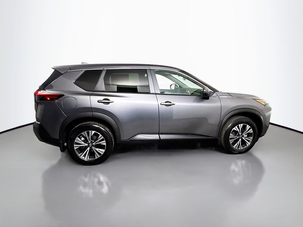 2022 Nissan Rogue SV photo 8