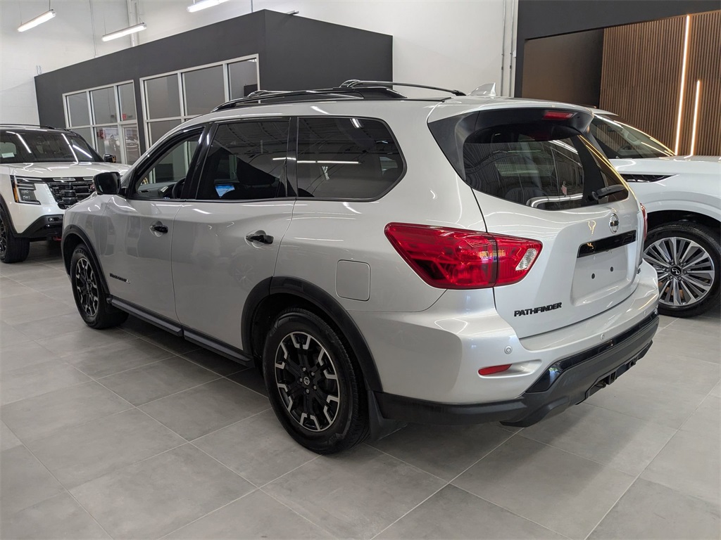 2020 Nissan Pathfinder SL Rock Creek photo 3