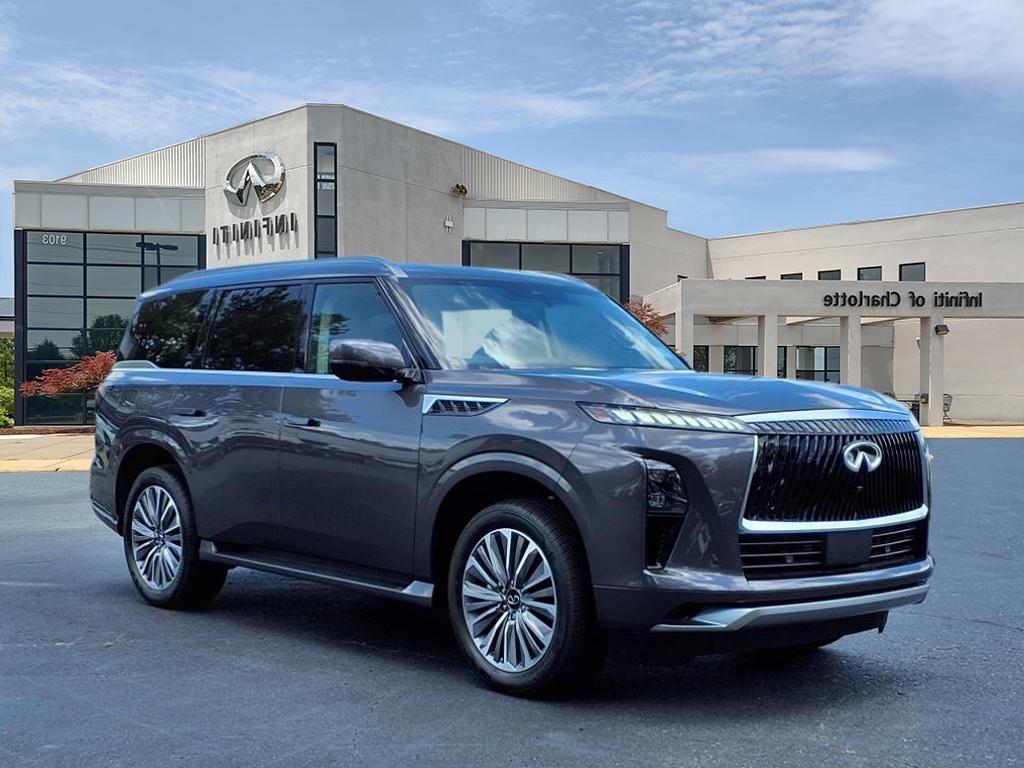 2025 INFINITI QX80 Luxe's photo