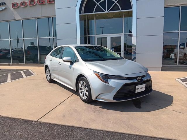 2024 Toyota Corolla LE photo 4