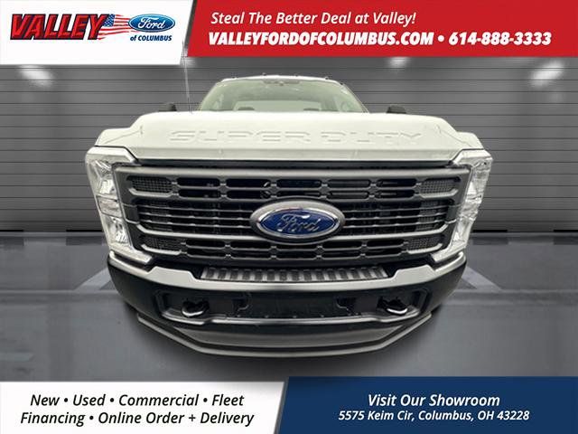 2025 Ford F-250 photo 2