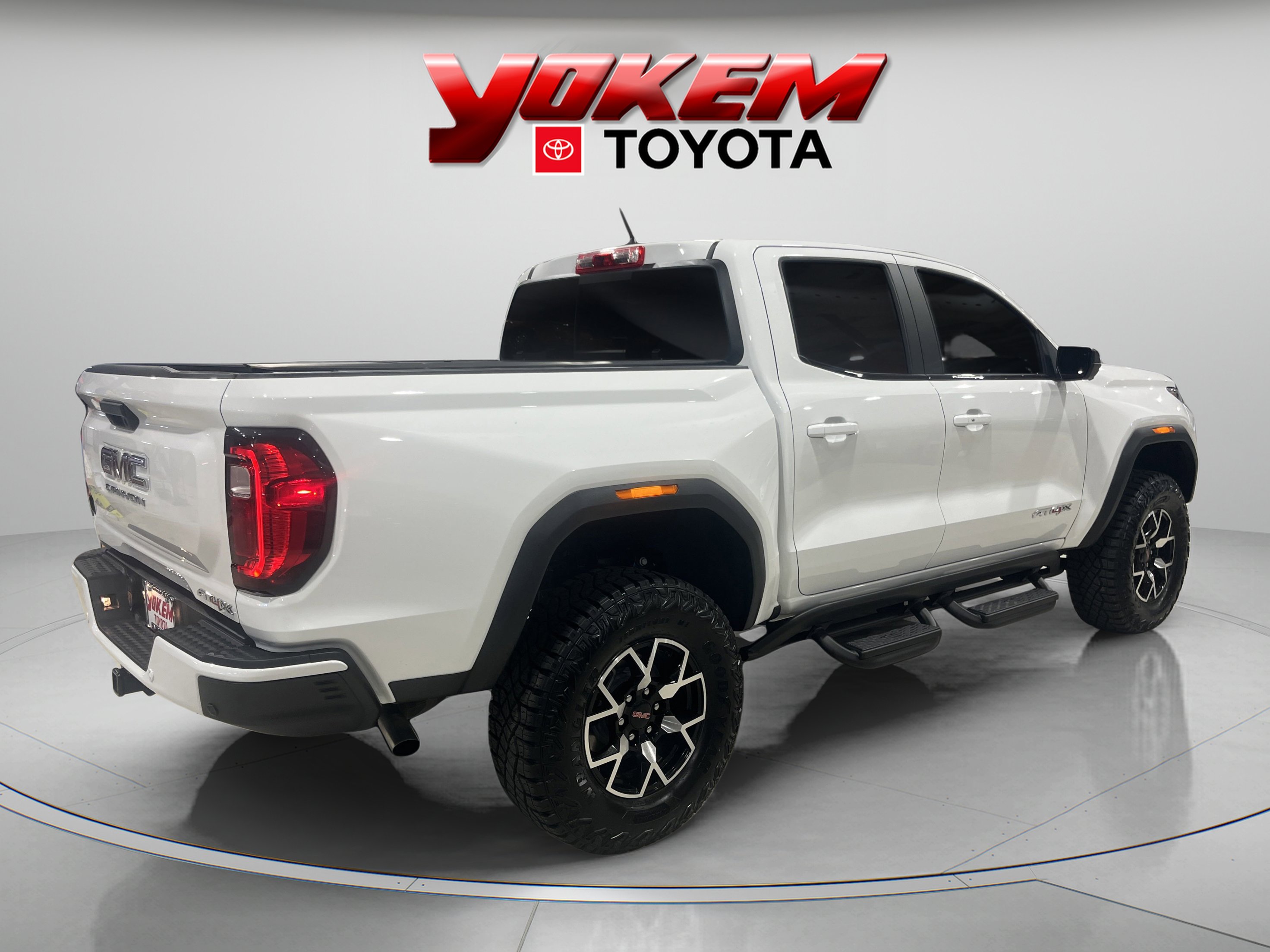 2024 Gmc Canyon AT4X photo 5
