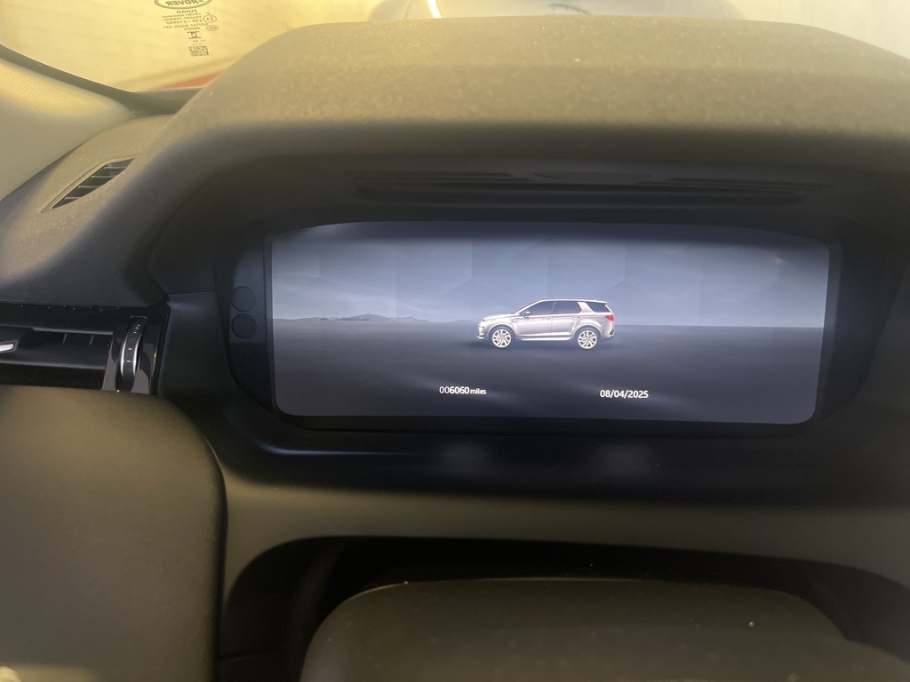2025 Land Rover Discovery Sport S photo 3