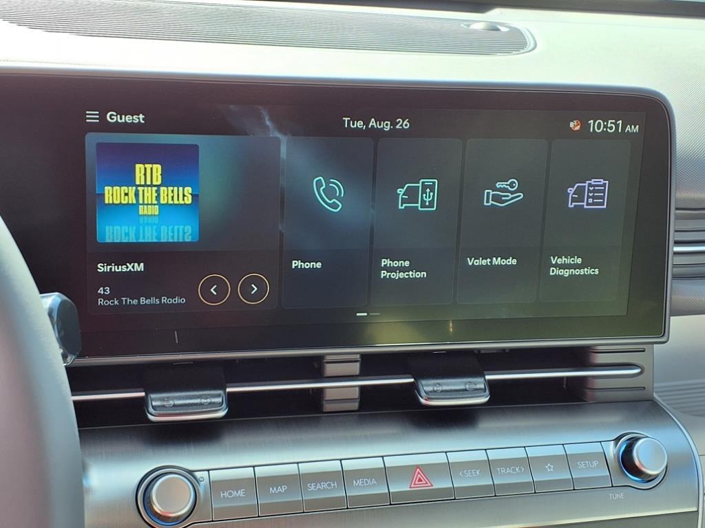 2026 Hyundai Kona SEL photo 7