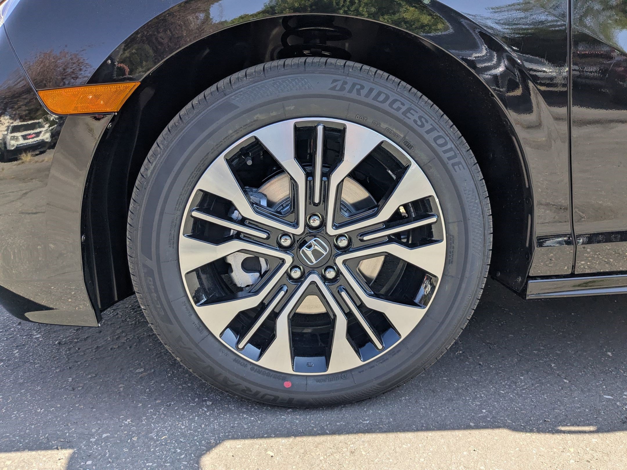 2026 Honda Odyssey Elite photo 17