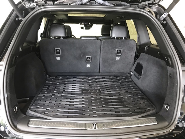 2022 Jeep Grand Cherokee Overland photo 5