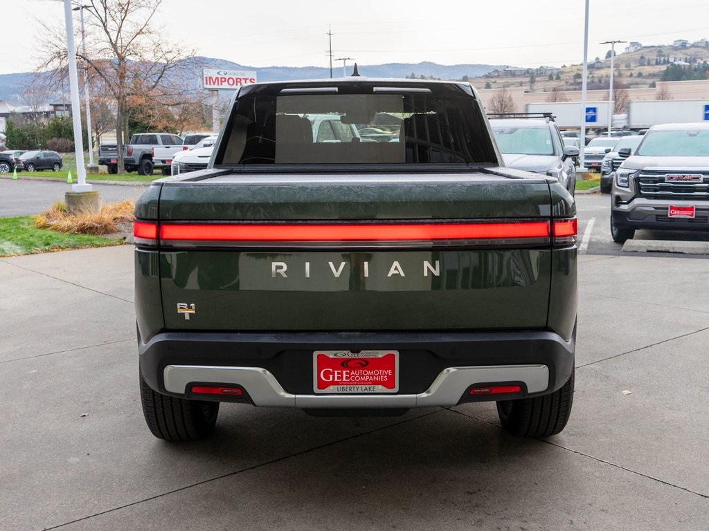 2023 Rivian R1T Adventure photo 2