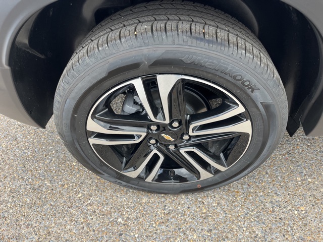 2025 Chevrolet Trailblazer LT photo 8
