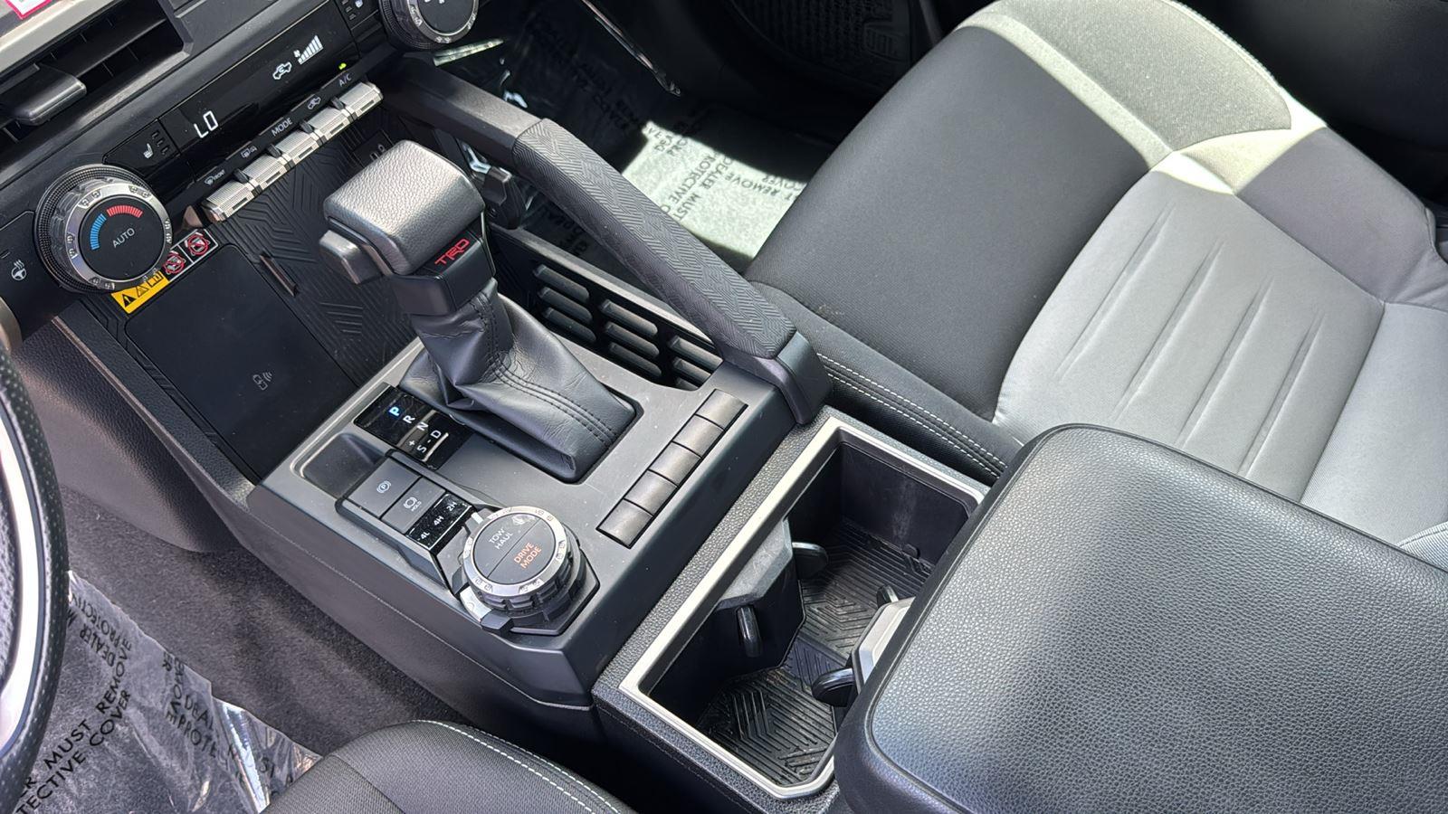 2024 Toyota Tacoma TRD Double Cab photo 21