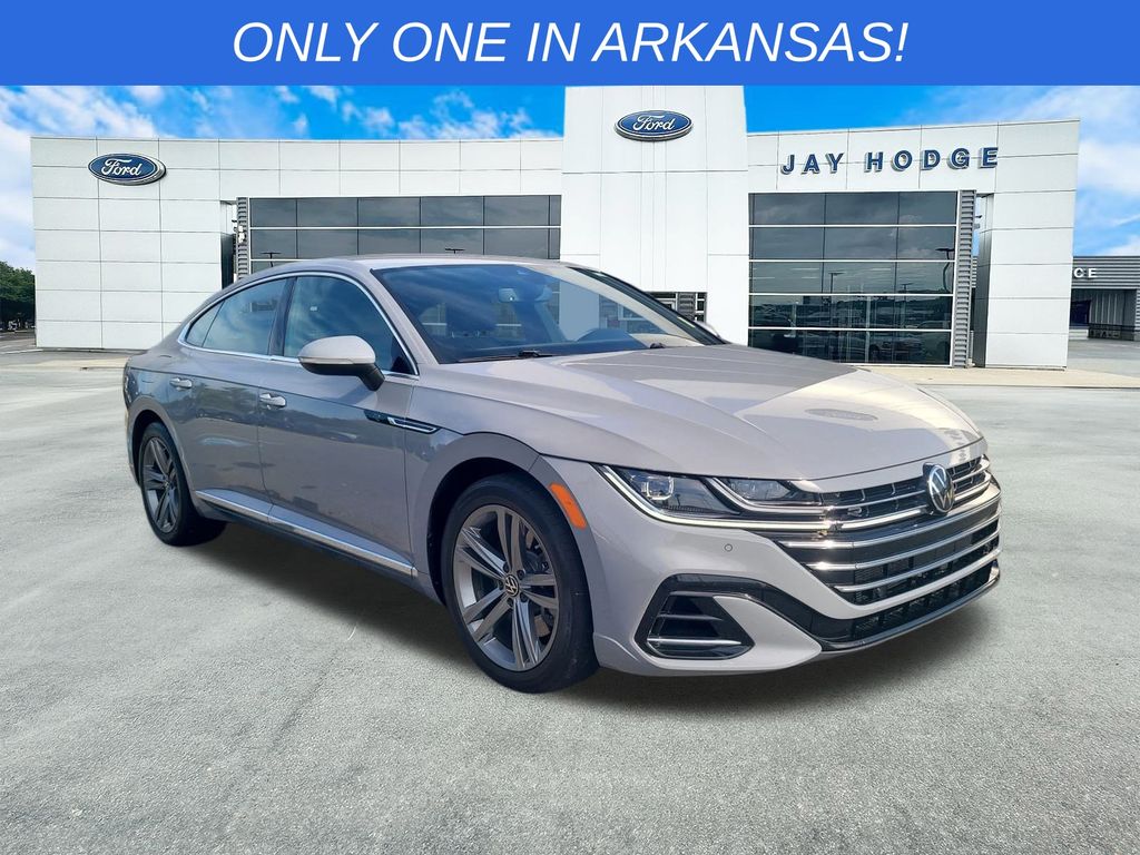 2023 Volkswagen Arteon SE R-LINE's photo