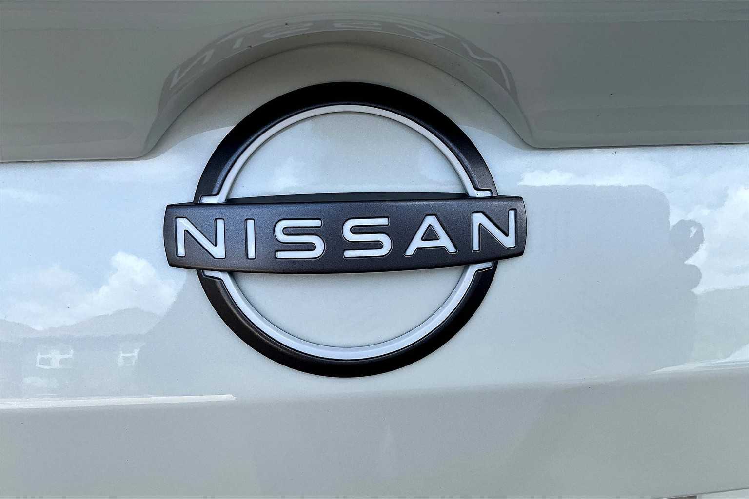 2025 Nissan Altima SV photo 8