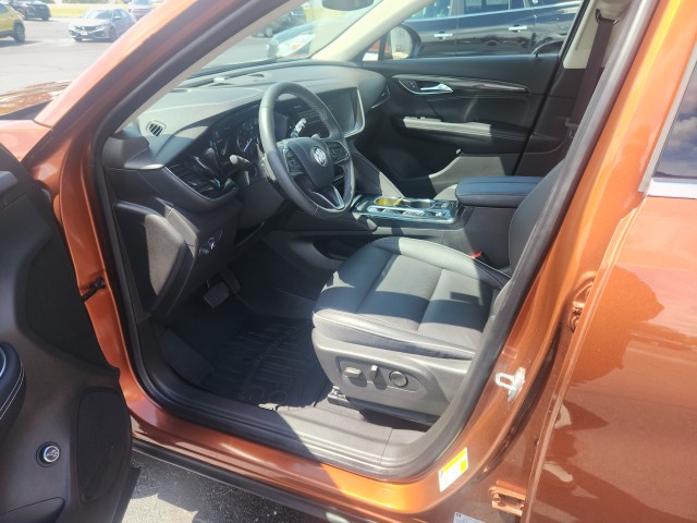 2021 Buick Envision Essence photo 3