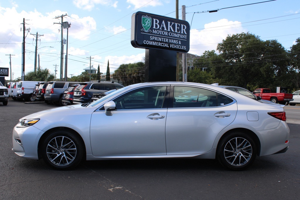 2018 Lexus ES 350 photo 9