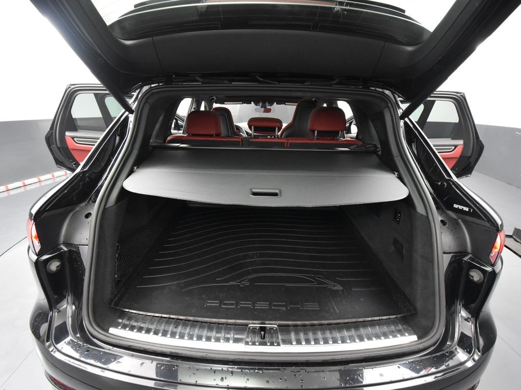 2022 Porsche Cayenne E-Hybrid Turbo S photo 34