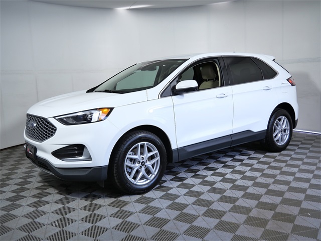 2024 Ford Edge SEL photo 5