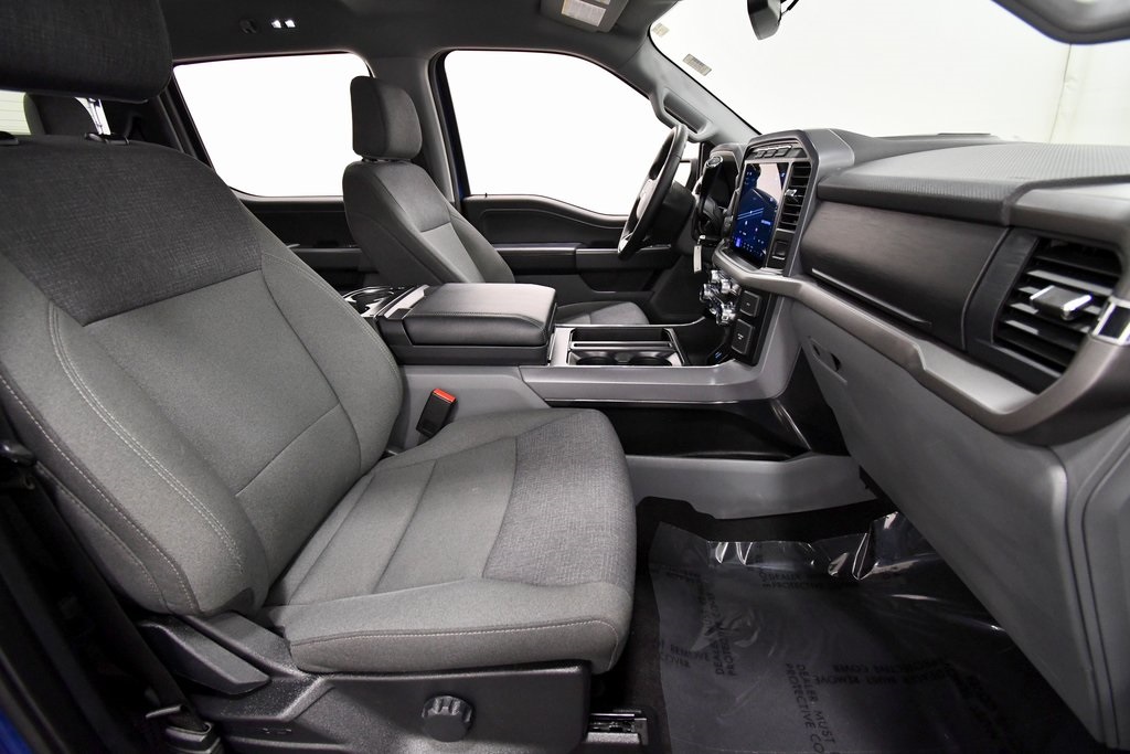 Used 2024 Blue Metallic Ford XLT image 16