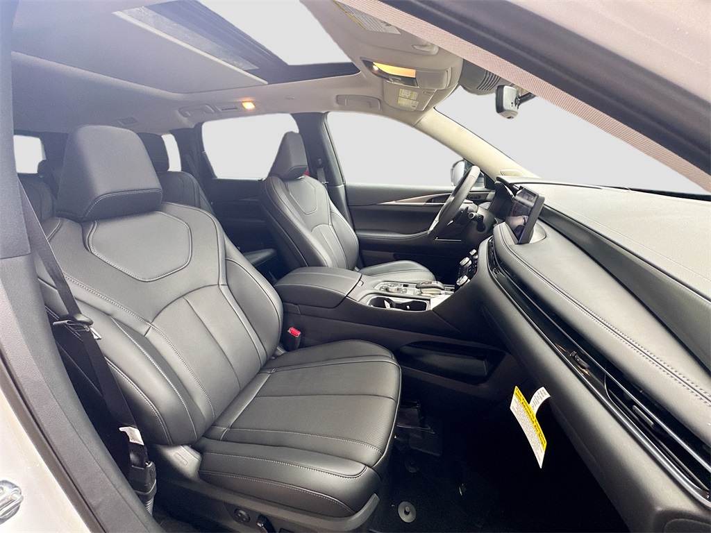 2026 Infiniti QX60 Luxe photo 30