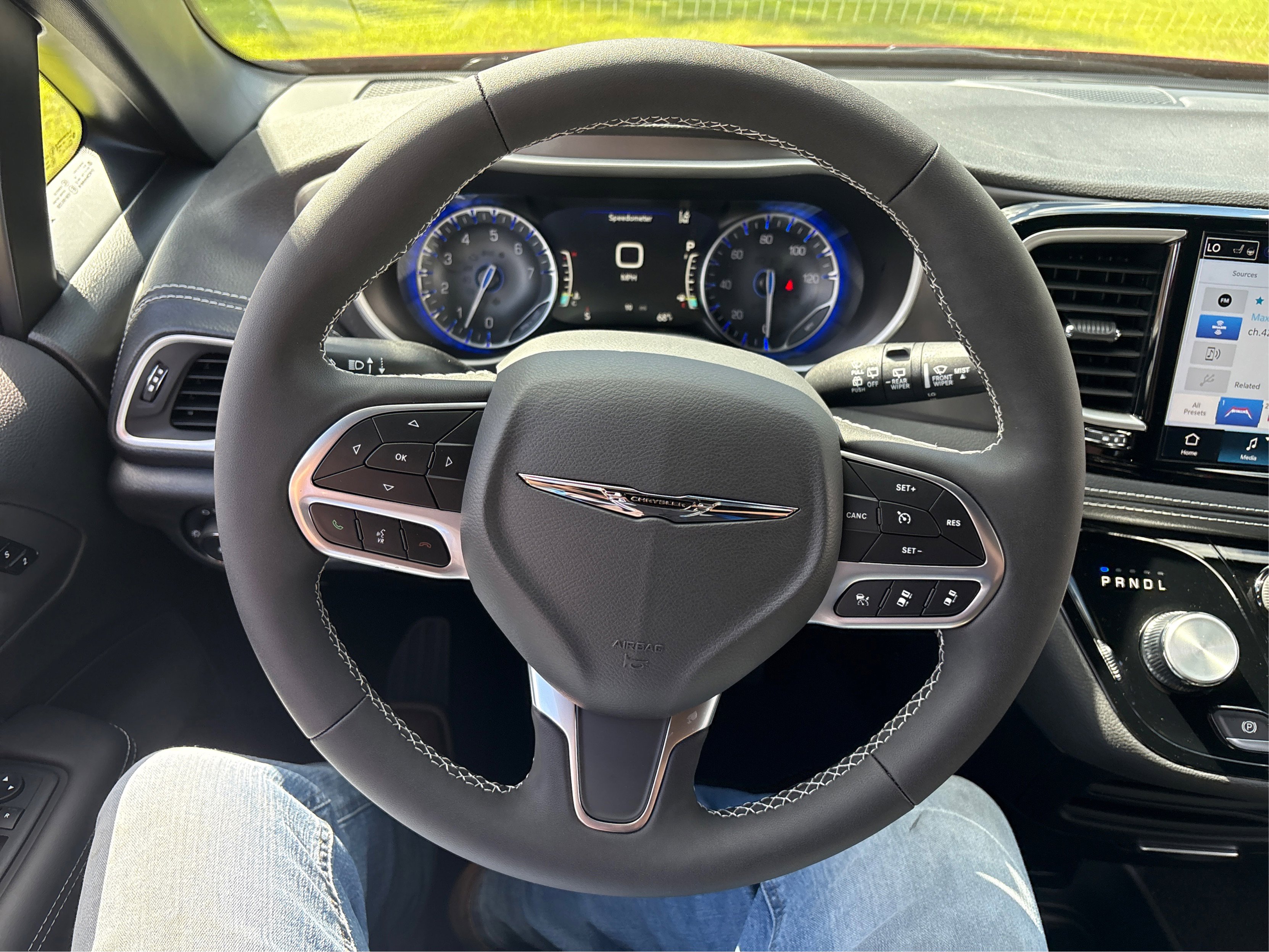 2026 Chrysler Pacifica photo 13