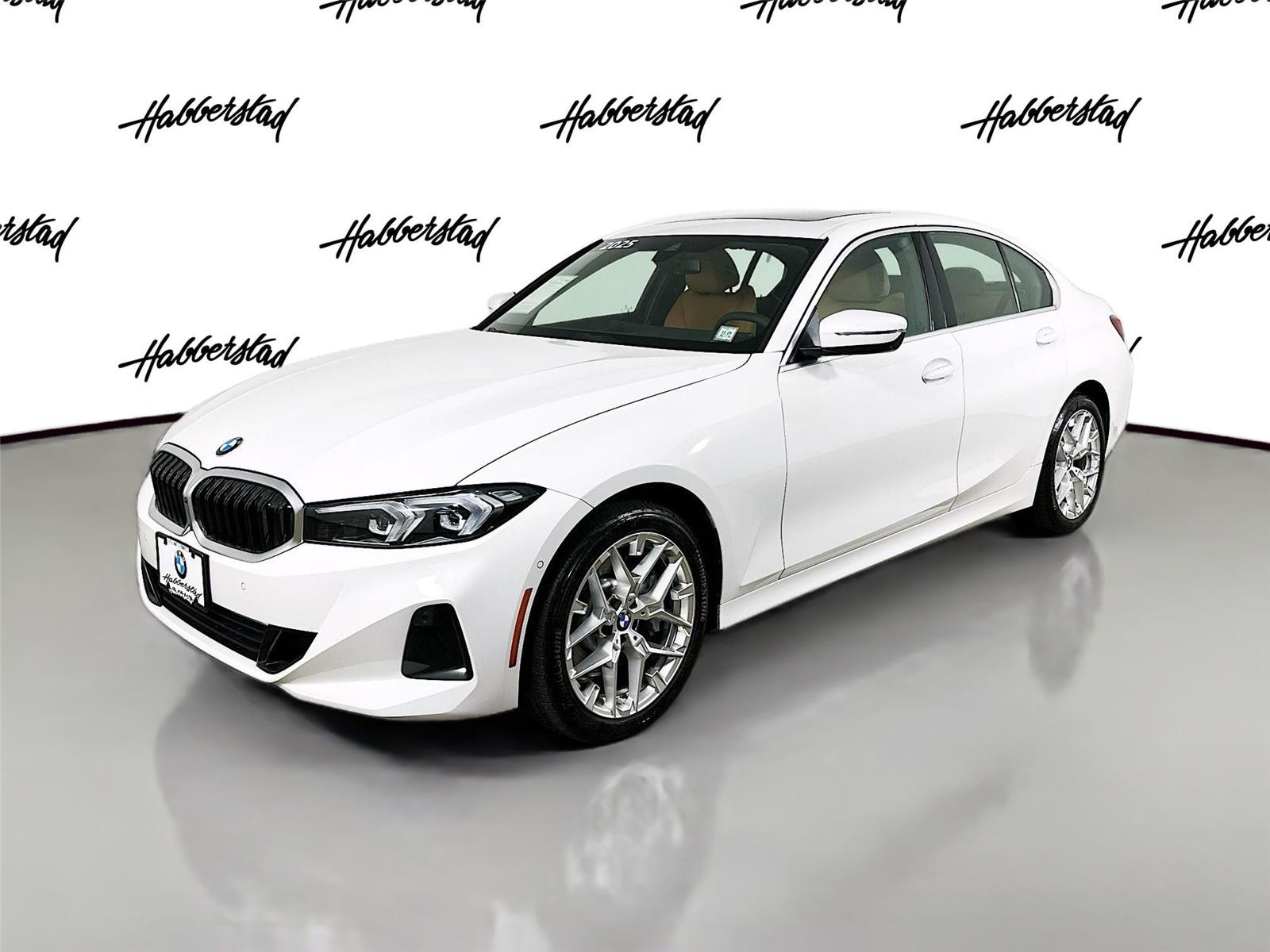 2025 BMW 3 Series 330i's photo