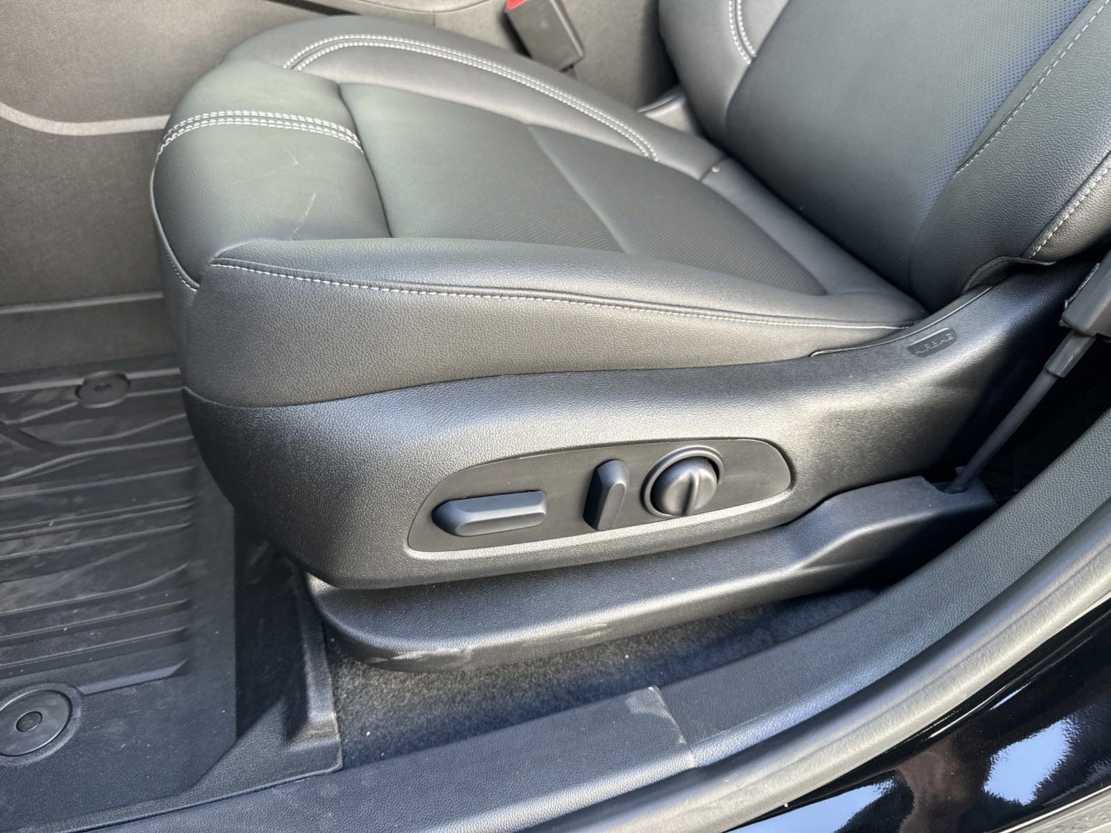 2025 Chevrolet Blazer 3LT photo 13