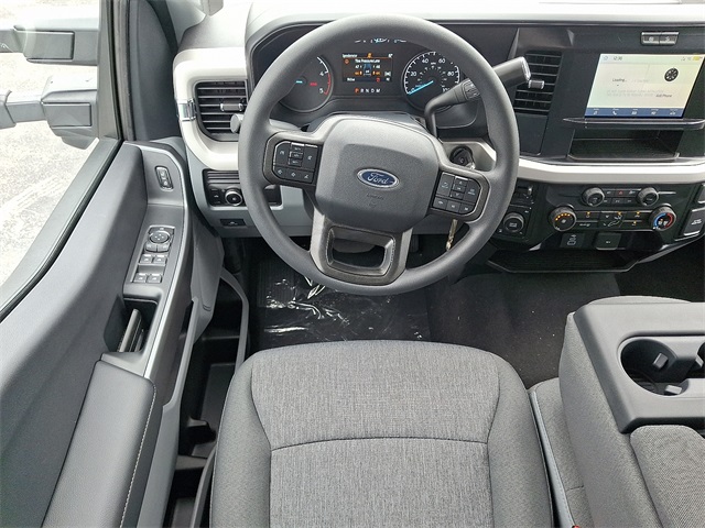 2025 Ford F-350 XL photo 7