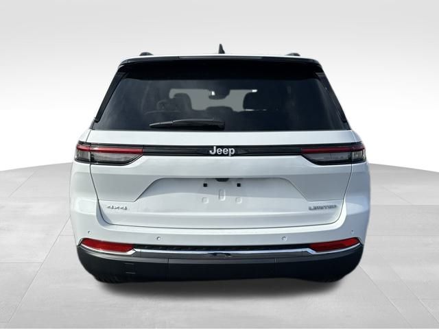 2025 Jeep Grand Cherokee Limited photo 4
