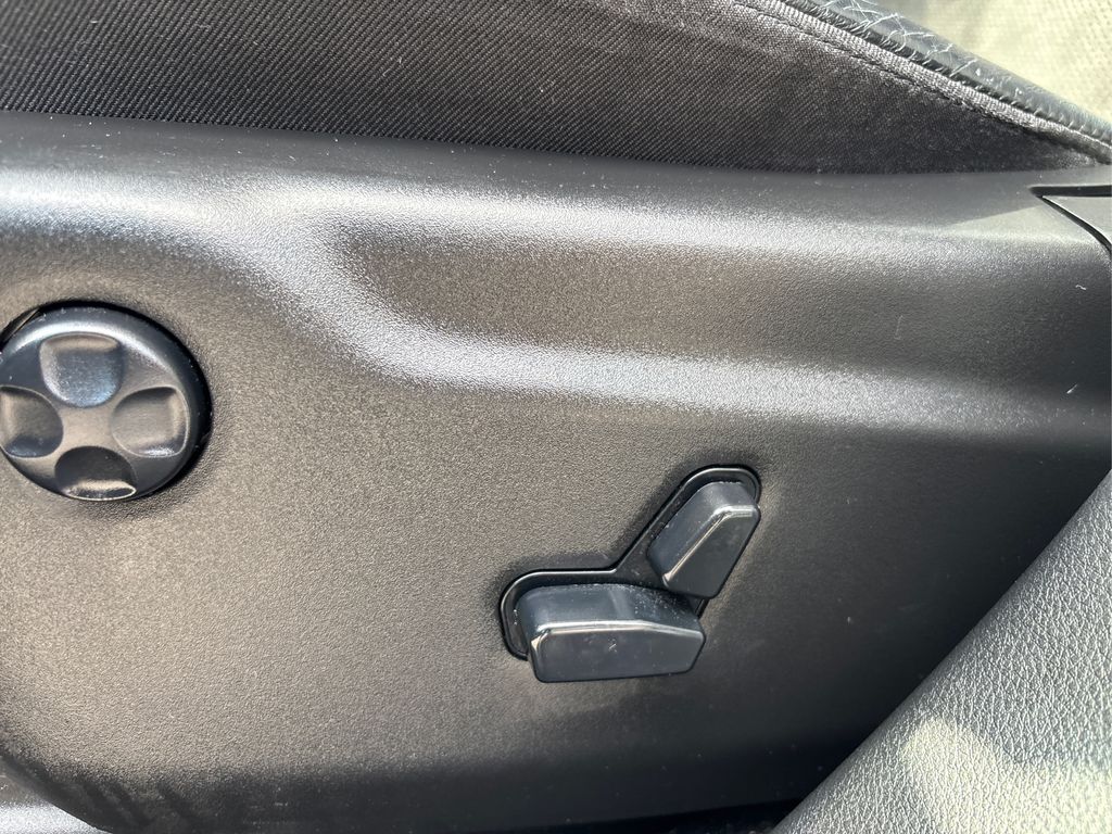 2021 Jeep Grand Cherokee Laredo X photo 34