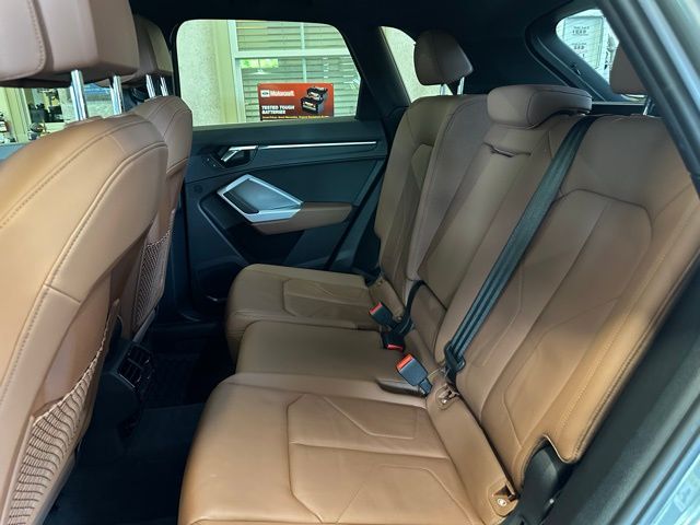 2020 Audi Q3 Premium photo 24