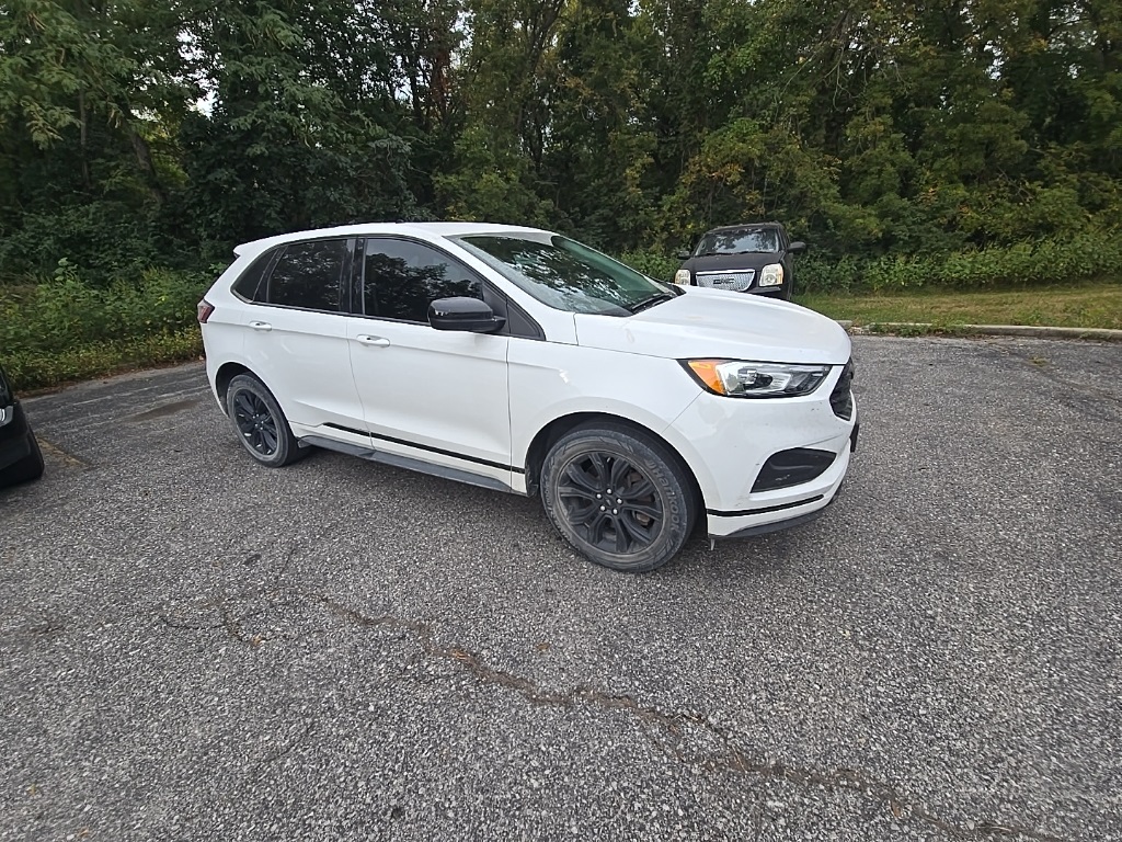 2022 Ford Edge SE photo 8