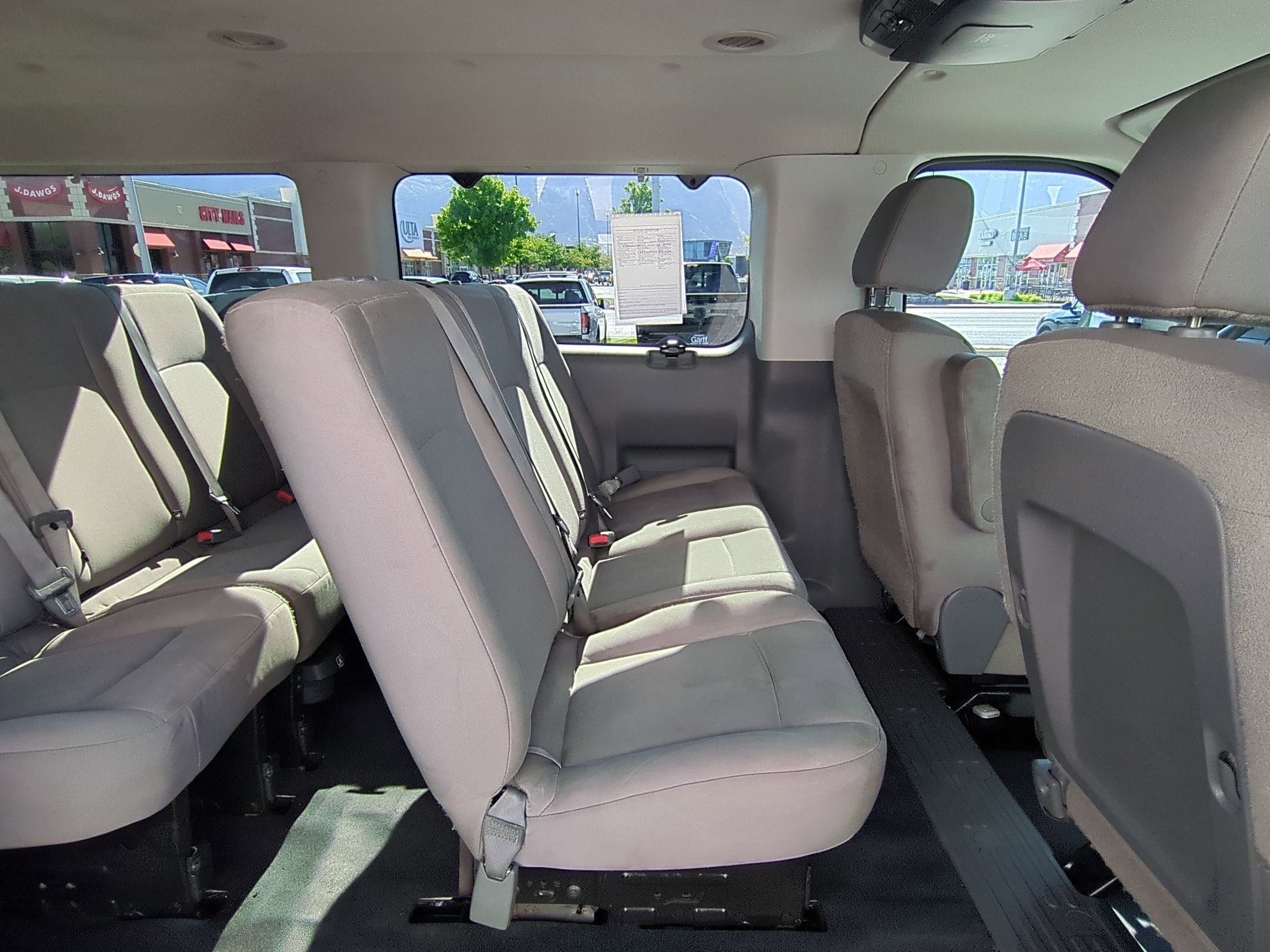 2015 Nissan NV3500 photo 21