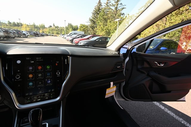 2025 Subaru Outback Premium photo 16
