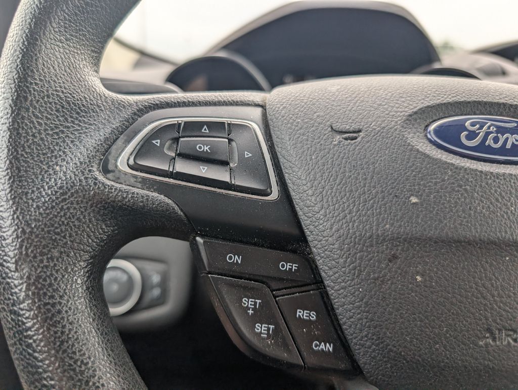2018 Ford Escape S photo 9