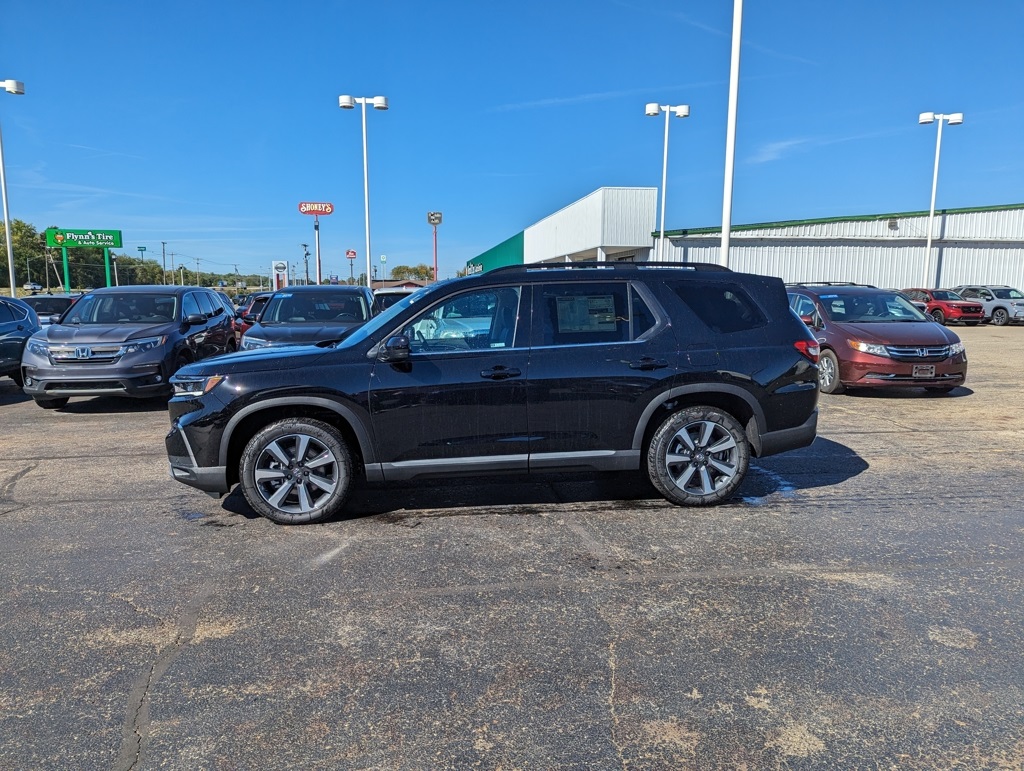 2025 Honda Pilot Touring photo 5