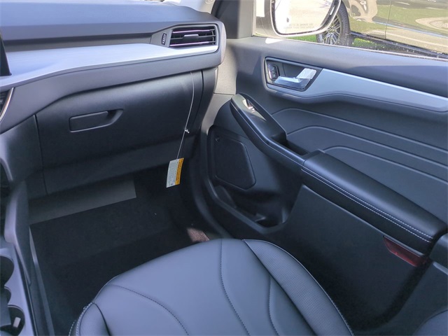 2026 Ford Escape Platinum photo 14